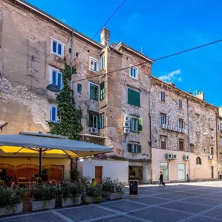 Central Suite Rijeka * غييكا